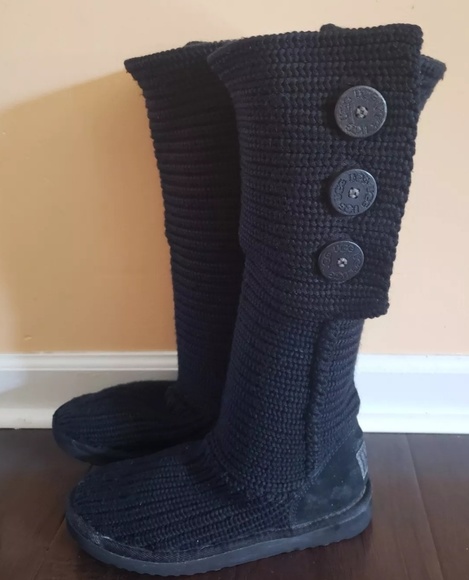 UGG Women's Crochet Boots Three Buttons Black Sz 7 - Picture 1 of 8